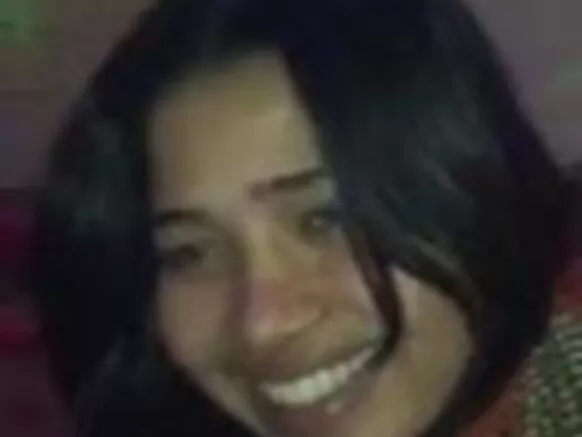 Shangazi wa Pakistani walisoma mashairi chafu na kadroni za zamani za xxx kwa Kipunjabi.