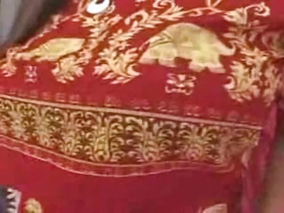Filamu kubwa tatu zenye titi za watu wazima bila malipo.