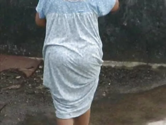 Kumpeleleza Shangazi Jasusi wa Kihindi - Tazama Video ya Video ya ponografia ya Wanajeshi Wastaafu wa Bent - Voyeur Ass.