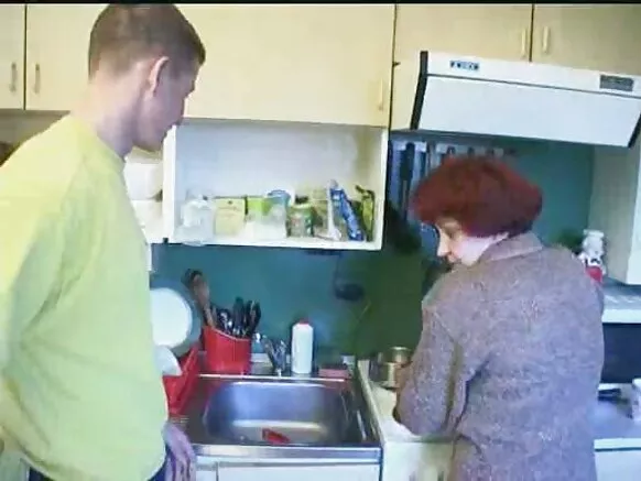 Kijana mkomavu na mkomavu, bibi waliokomaa sehemu ya 1 7 - 1.