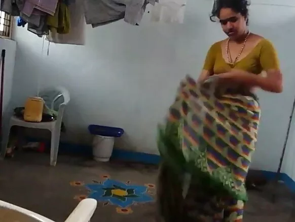 Desi na kwapa nywele, wanawake kukomaa kwa ajili ya ngono katika bafuni kuvaa saree baada ya.