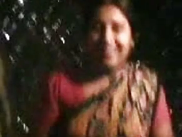 Wahindi Wapya Wanawake Wakongwe Busty Aunty 4.