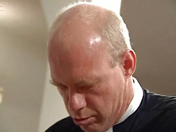 Bibi za Martha Karlsson hutomba mama na binti yake.