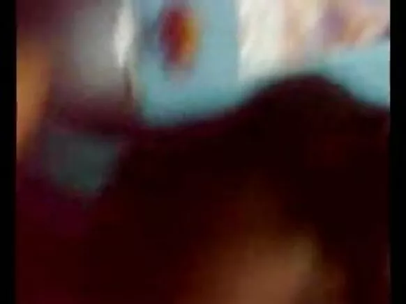 Milf wa Kihindi aliyekomaa na mvuto mwenye matumbo makubwa kwenye video ya mapenzi akifanya ngono ya kustaajabisha.