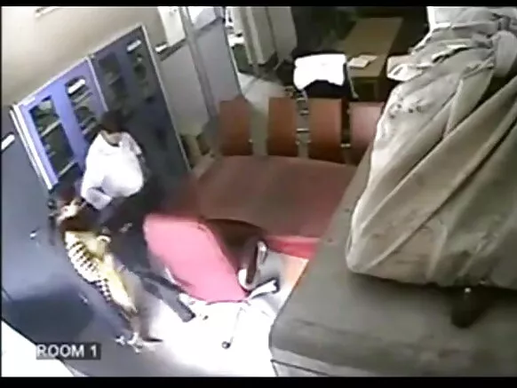 Walimu 22 wanafanya ngono ya mama na mwana shuleni, sehemu ya 2.