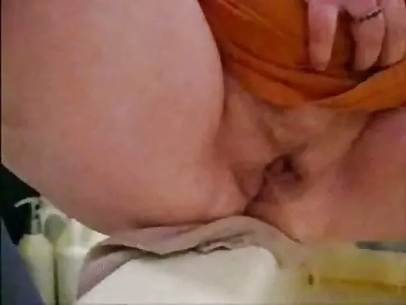 Bibi kizee potofu sana! Maveterani waliokomaa wa ponografia amateur.