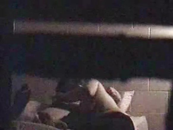 Kamera iliyofichwa, video ya hd iliyokomaa, inayopeana upepo kwa mikono na kufanya kazi.