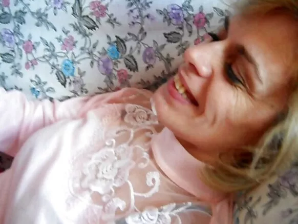BJ. Amateur cumshot xxx kwa siku ya akina mama.